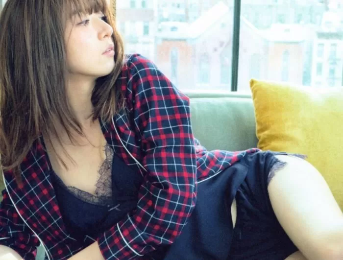 橋本奈々未 水着 ビキニ ランジェリー 下着 グラビア 写真集 乃木坂46 卒業 CanCam専属モデル 芸能界引退 株式会社ソニー・ミュージックエンタテインメント正社員入社 OL