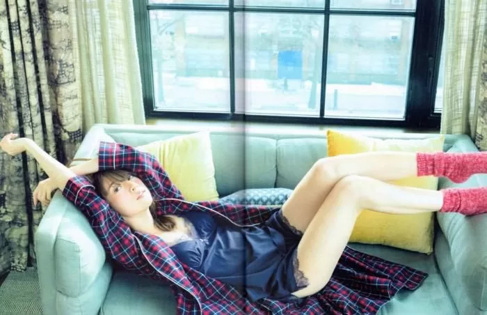 橋本奈々未 水着 ビキニ ランジェリー 下着 グラビア 写真集 乃木坂46 卒業 CanCam専属モデル 芸能界引退 株式会社ソニー・ミュージックエンタテインメント正社員入社 OL
