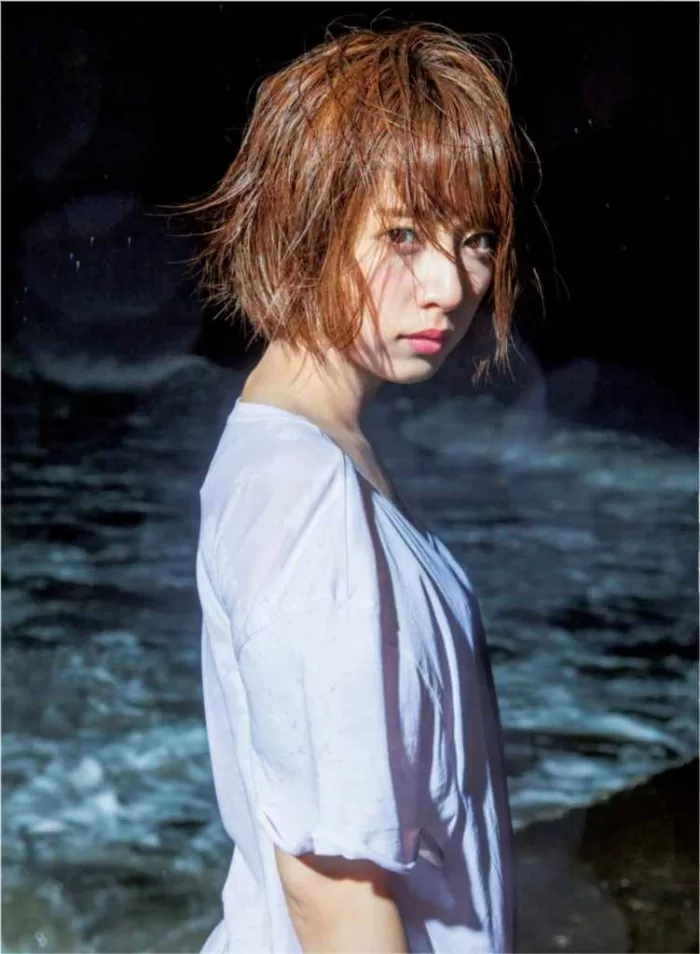 橋本奈々未 水着 ビキニ ランジェリー 下着 グラビア 写真集 乃木坂46 卒業 CanCam専属モデル 芸能界引退 株式会社ソニー・ミュージックエンタテインメント正社員入社 OL