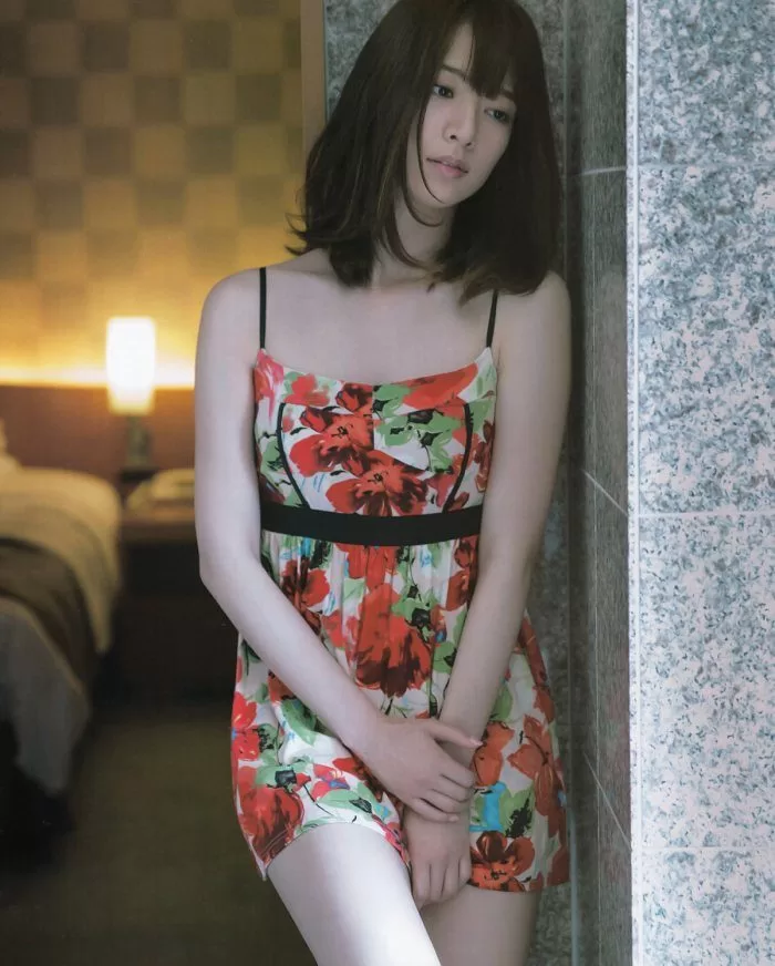 橋本奈々未 水着 ビキニ ランジェリー 下着 グラビア 写真集 乃木坂46 卒業 CanCam専属モデル 芸能界引退 株式会社ソニー・ミュージックエンタテインメント正社員入社 OL