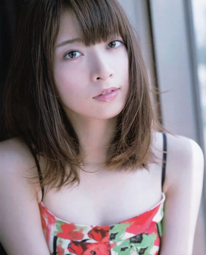 橋本奈々未 水着 ビキニ ランジェリー 下着 グラビア 写真集 乃木坂46 卒業 CanCam専属モデル 芸能界引退 株式会社ソニー・ミュージックエンタテインメント正社員入社 OL