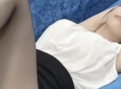 【画像】 泥酔OLのパ○チラｗｗｗ