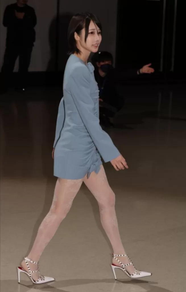 あのちゃん　ミニスカ　えっち